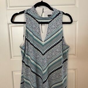 EUC White house black market knit sleeveless top